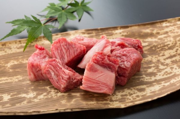 画像3: 近江牛カレー用角切（モモ・カタ・バラ）　500g (3)